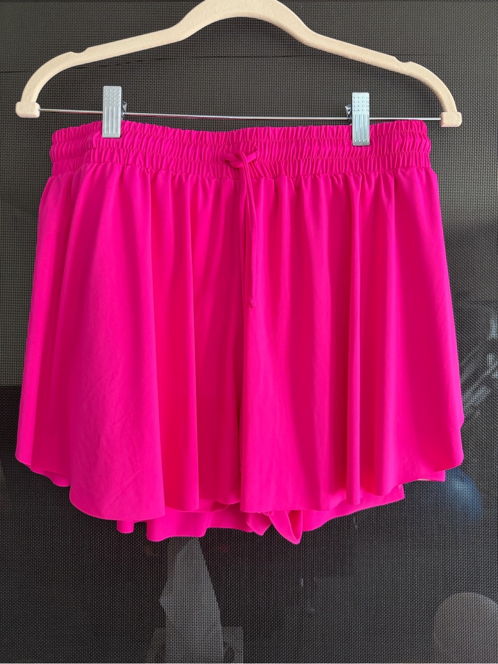 CVG Flowy Shorts Hot Pink